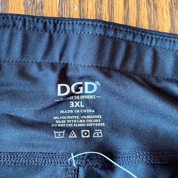 🍂NWT Black Leggings - Picture 2 of 6